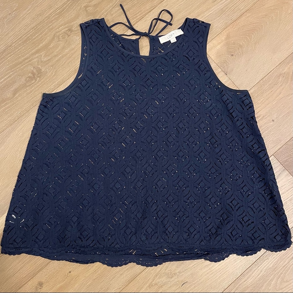 LOFT Lace Keyhole High-Low Tank
